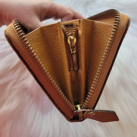 Vivienne Westwood Orb Brown Leather Zip-Around Long Wallet - Picture 12 of 17